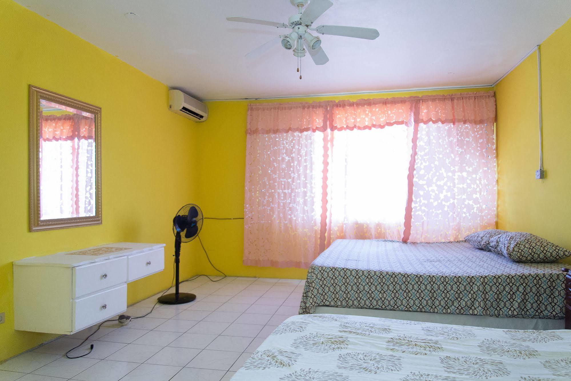 Villa Donna Inn Montego Bay Exterior foto